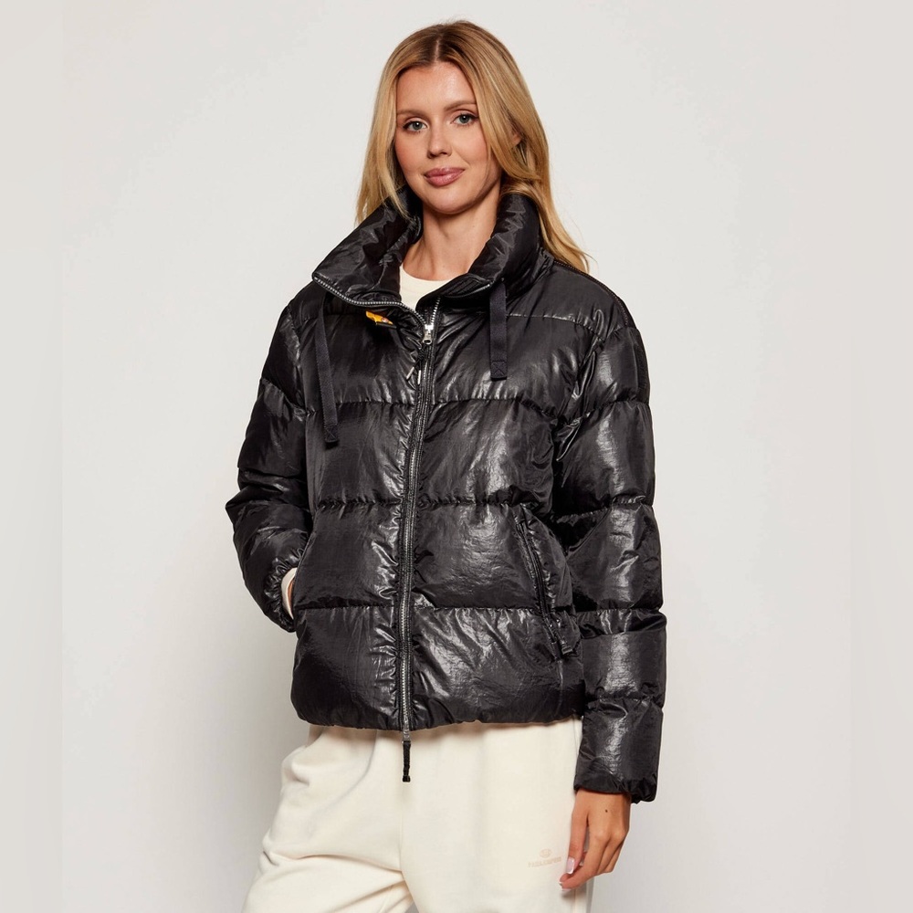 Parajumpers Siberia Short Puffer in Black